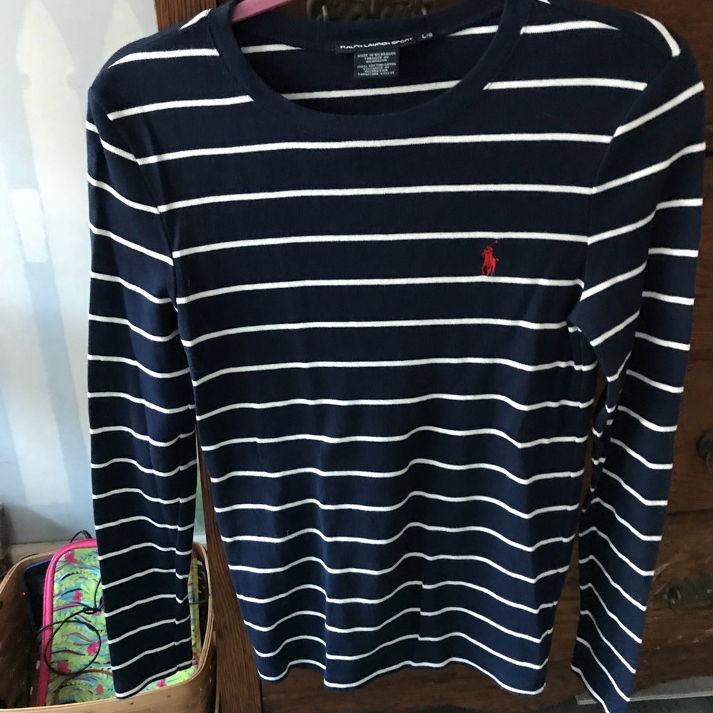 Long Sleeve T.   EUC